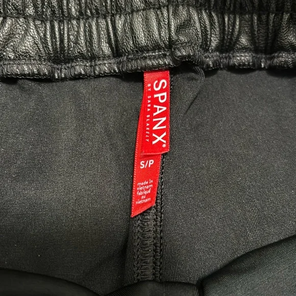 SPANX black faux leather shaping jogger S - Picture 4 of 7
